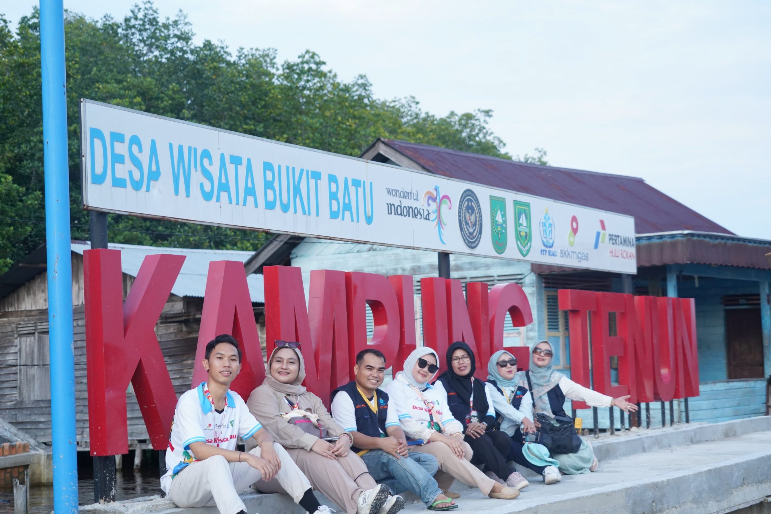 Berakar pada nilai, bergerak menuju masa depan.